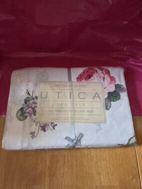 Vtg Utica 200 Cale Cotton Fitted Twin Sheet Floral Pattern